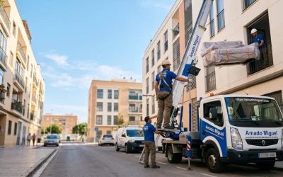 Inicio 4 Alquiler de montamuebles en Sevilla: Eficiencia y seguridad en mudanzas en altura